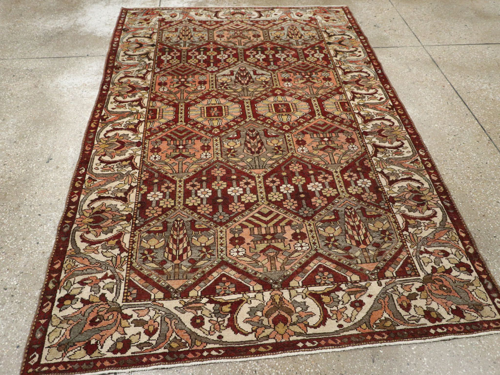 Antique Persian Bakhtiari Rug, No.20698 - Gss
