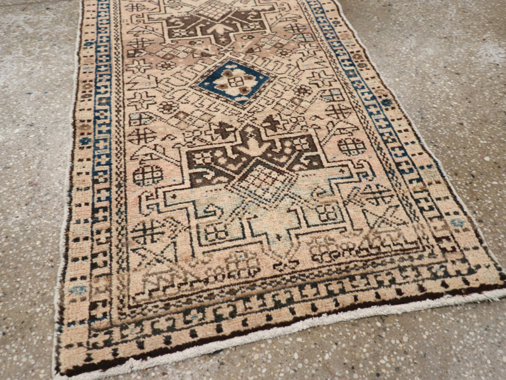 Vintage Persian Karajeh Throw Rug, No.20796 - Gss