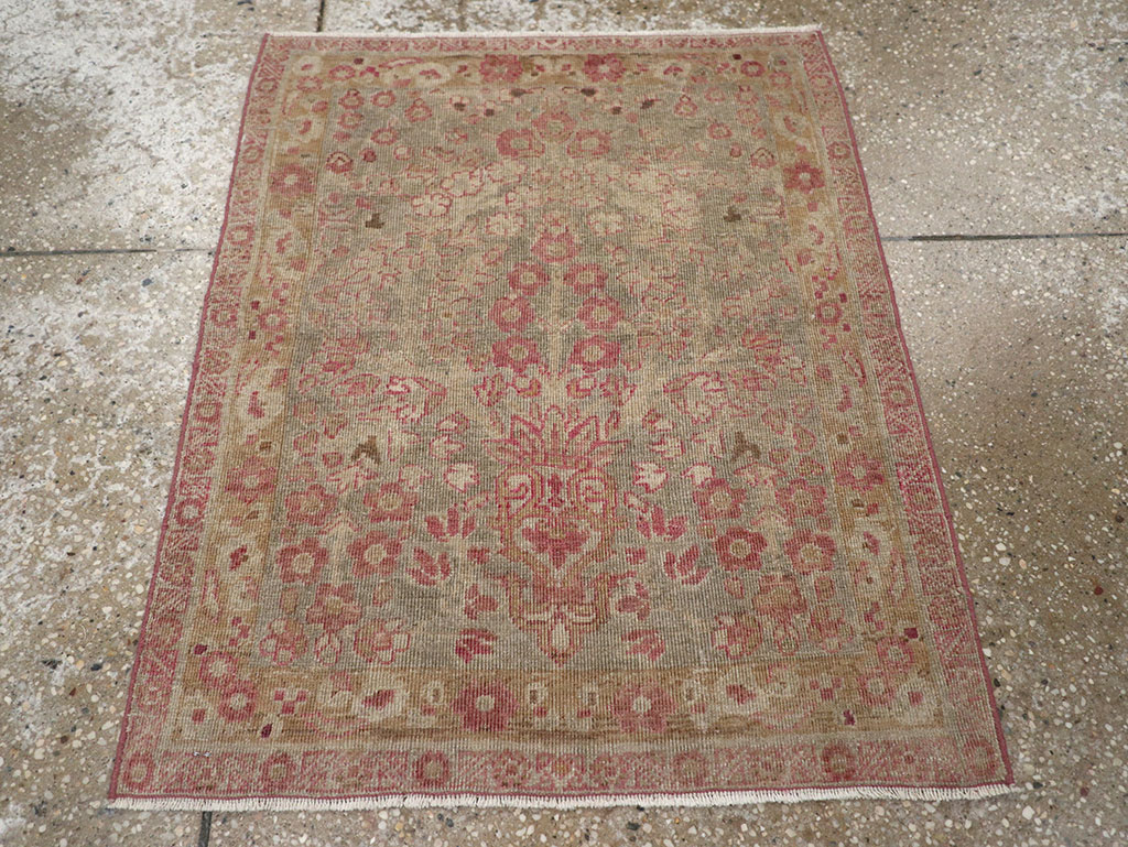 Antique Persian Mashad Throw Rug, No.20869 - Gss