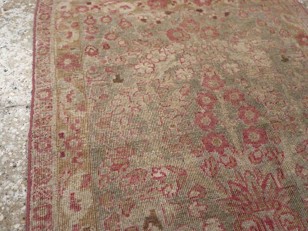 Antique Persian Mashad Throw Rug, No.20869 - Gss