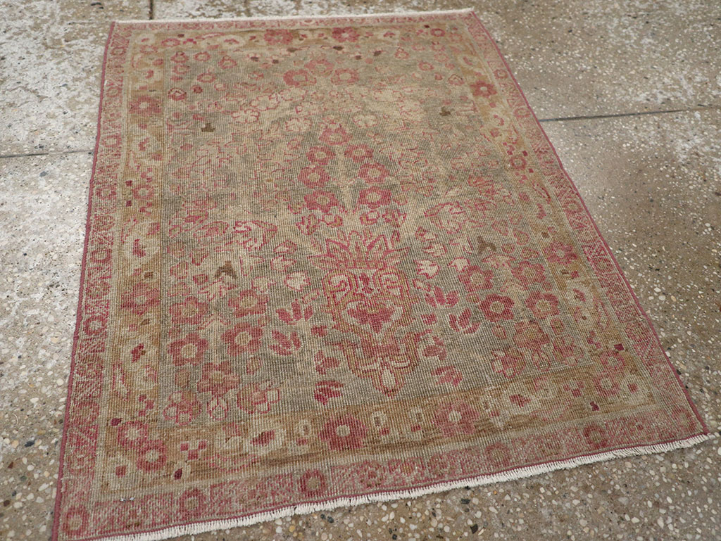 Antique Persian Mashad Throw Rug, No.20869 - Gss