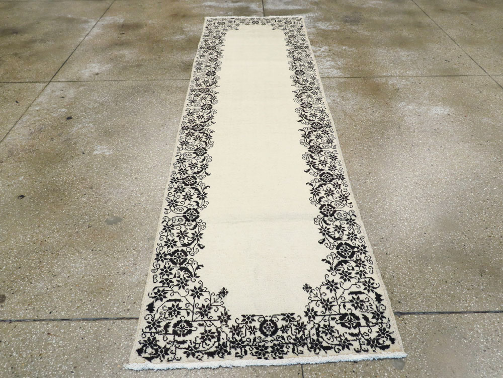 Vintage Persian Tabriz Runner, No.21033 - Gss