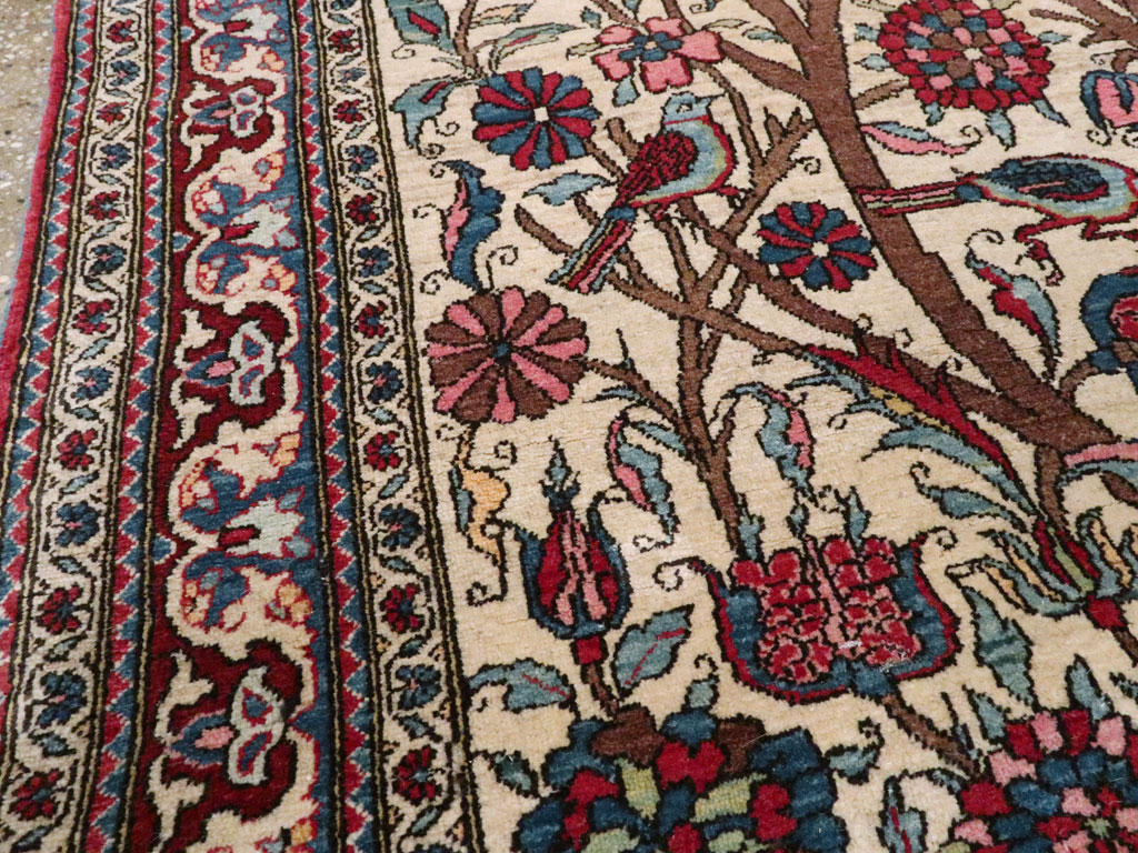 Vintage Persian Pictorial Isfahan Rug, No.21101 - Gss