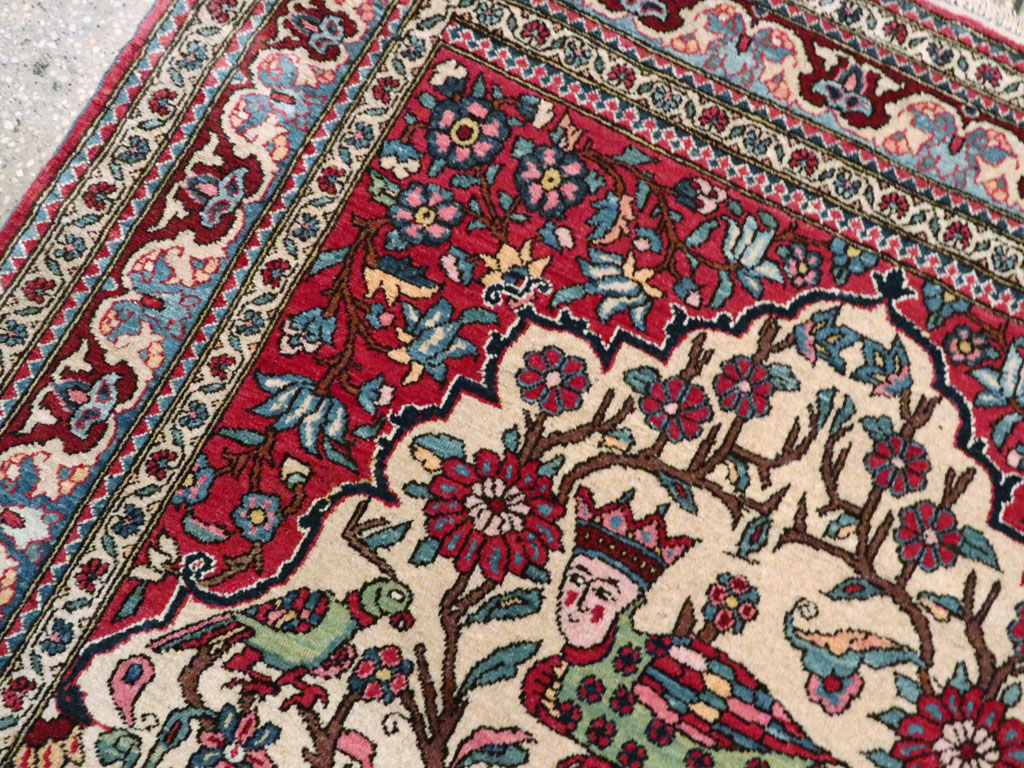 Vintage Persian Pictorial Isfahan Rug, No.21101 - Gss