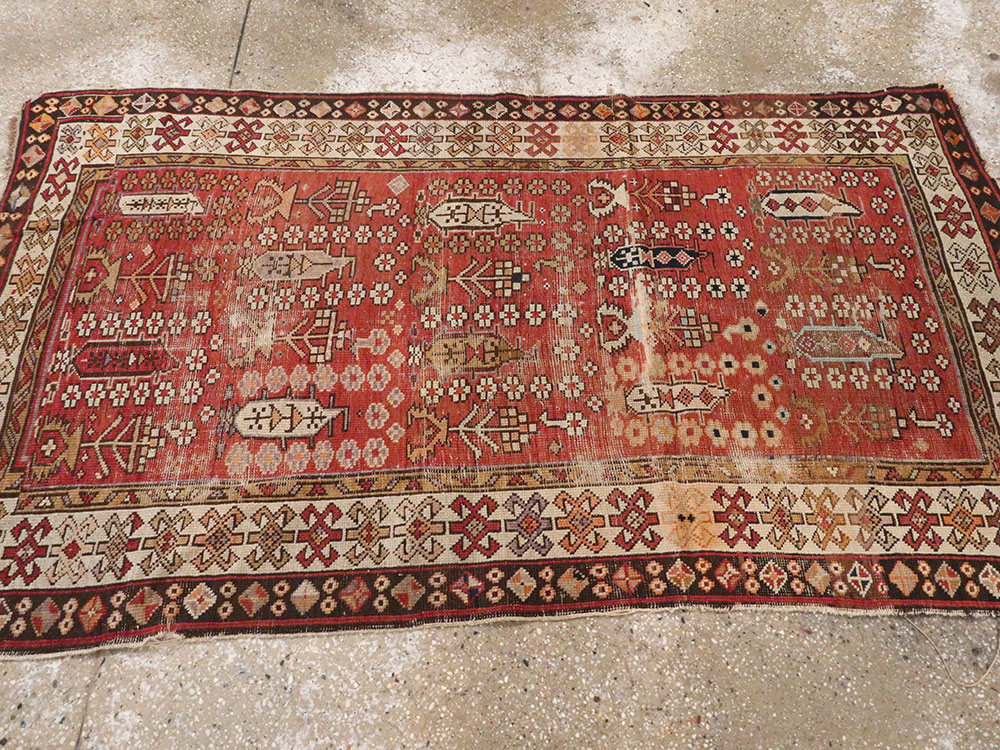 Antique Caucasian Rug, No.21135 - Gss