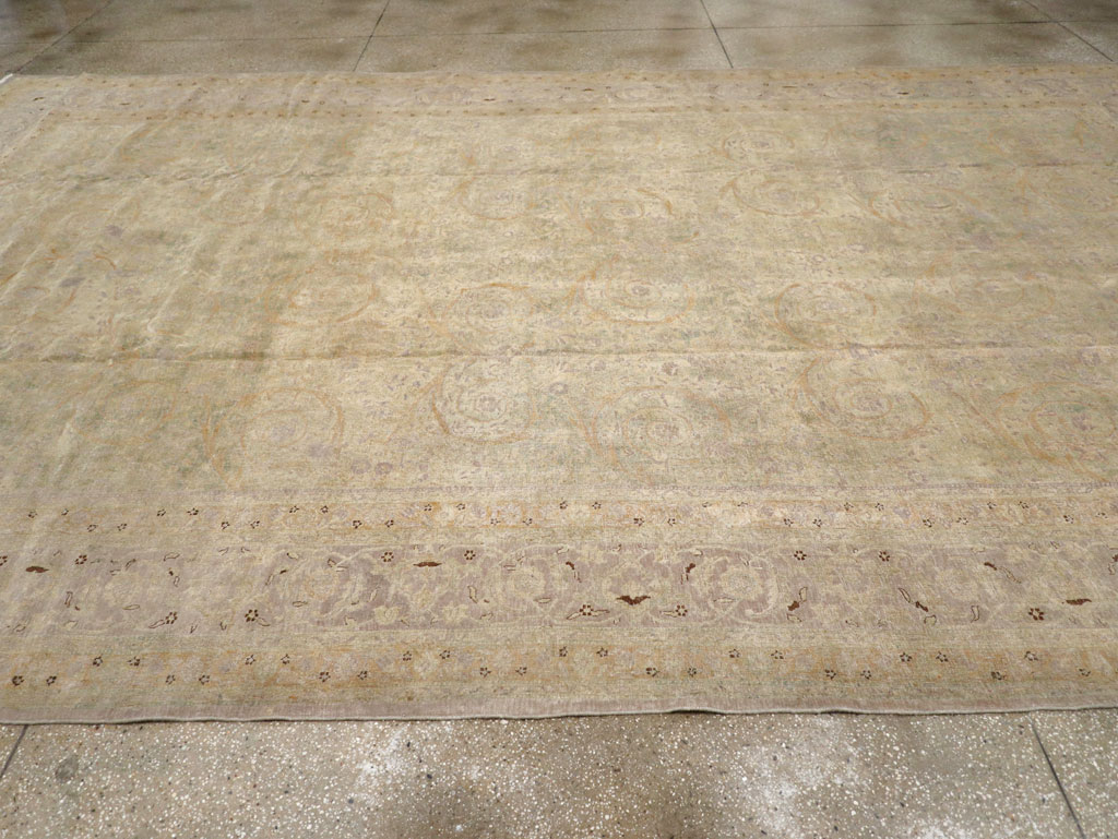 Antique Persian Tabriz  Carpet, No.21197 - Gss