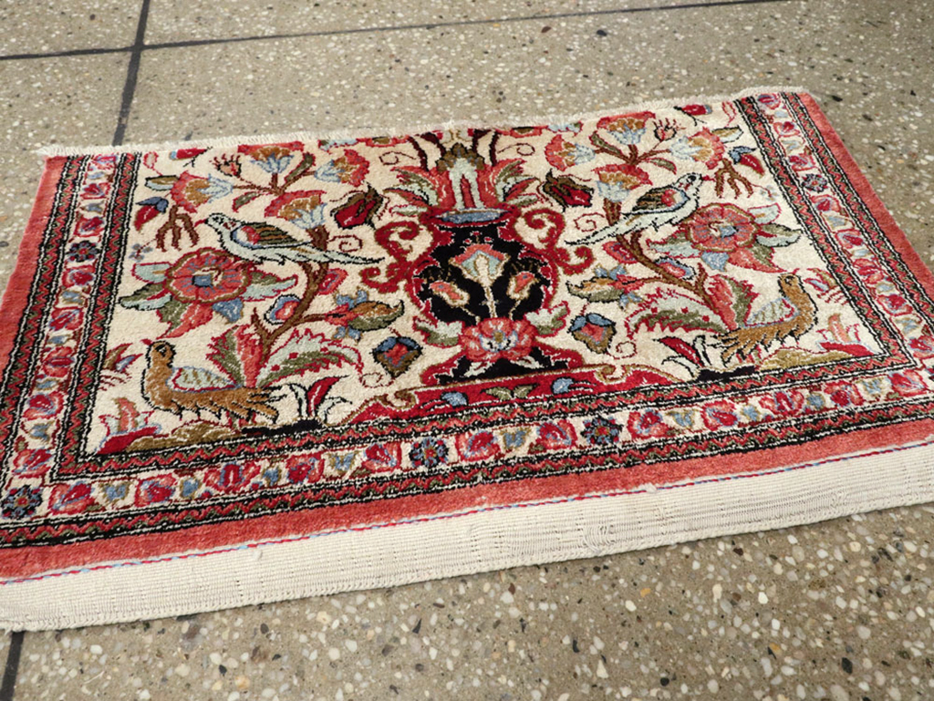 Vintage Persian Quom Silk Rug, No.21213 - Gss