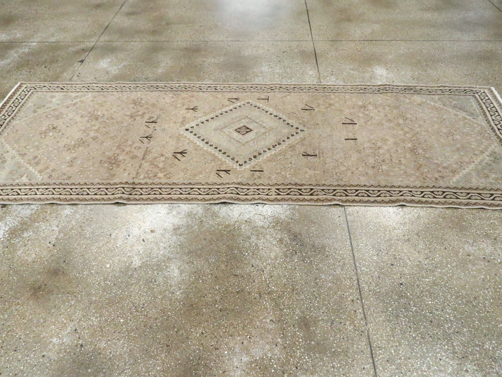 Vintage Persian Joshegan Runner, No.21258 - Gss