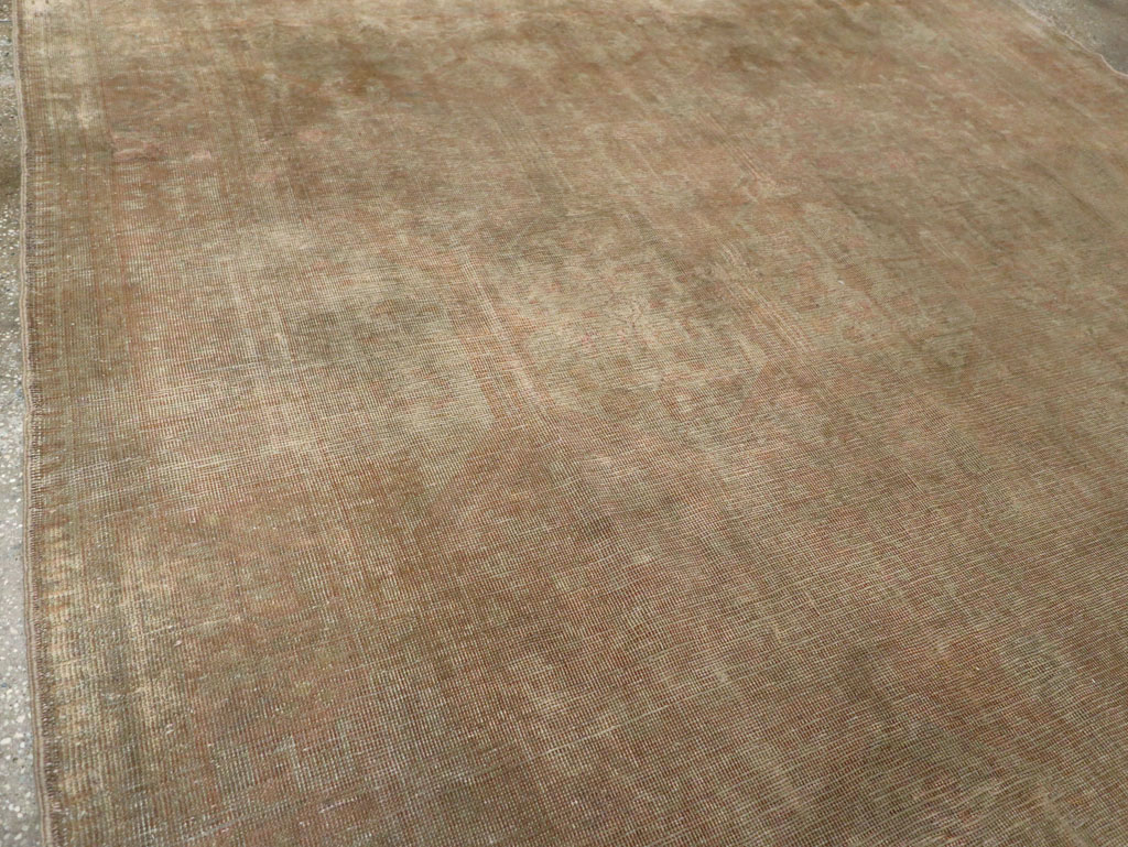 Antique Turkish Sivas Distressed Rug, No.21325 - Gss