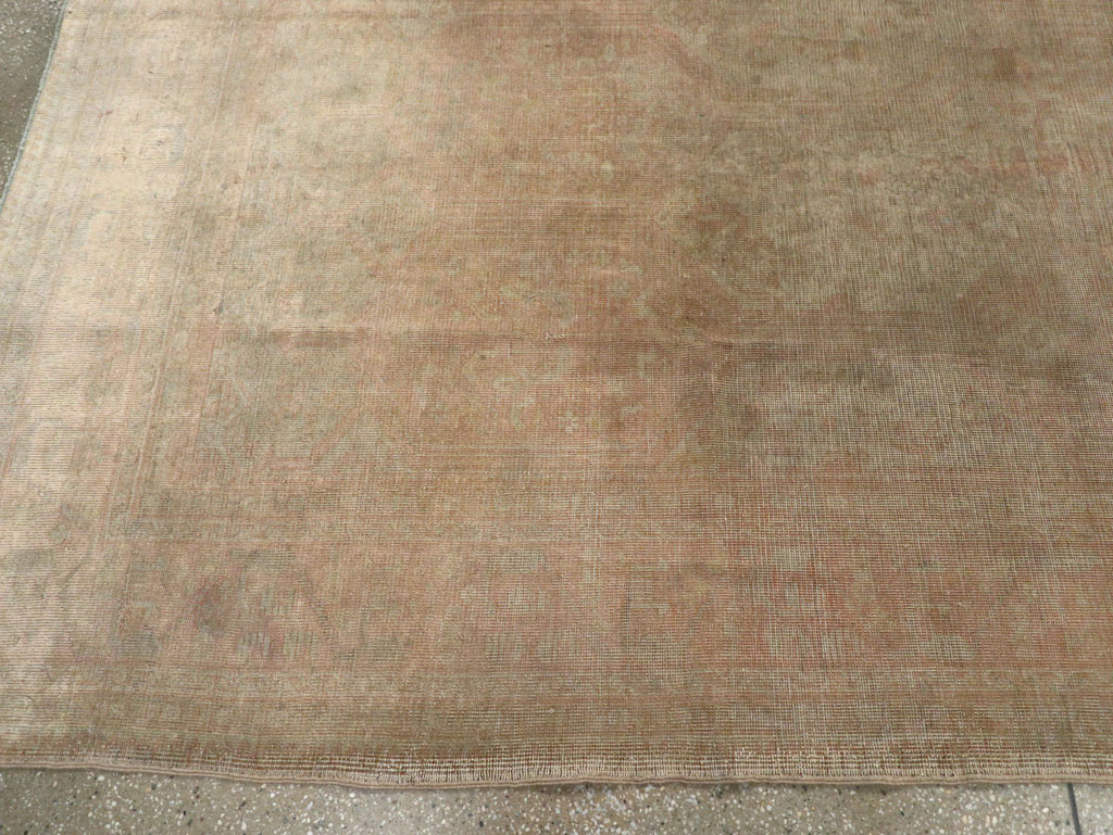 Antique Turkish Sivas Distressed Rug, No.21325 - Gss