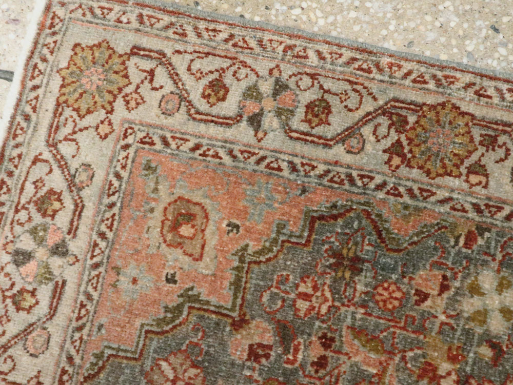 Vintage Persian Sarouk Rug, No.21428 - Gss