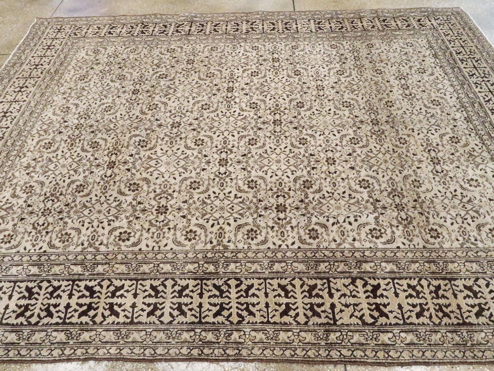 Antique Persian Tabriz Rug, No.21573 - Gss