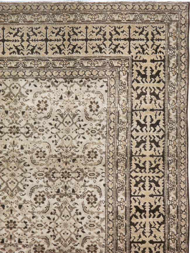 Antique Persian Tabriz Rug, No.21573 - Gss