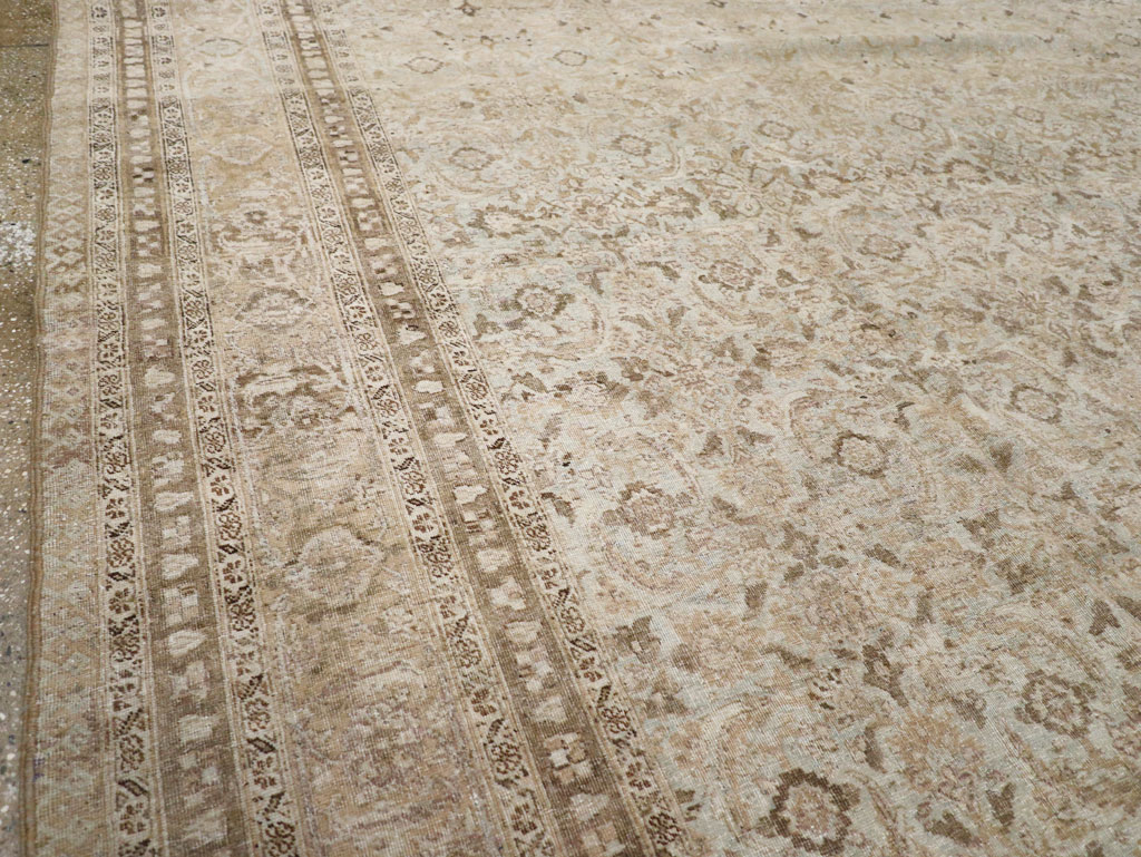 Antique Persian Tabriz Carpet, No.21582 - Gss