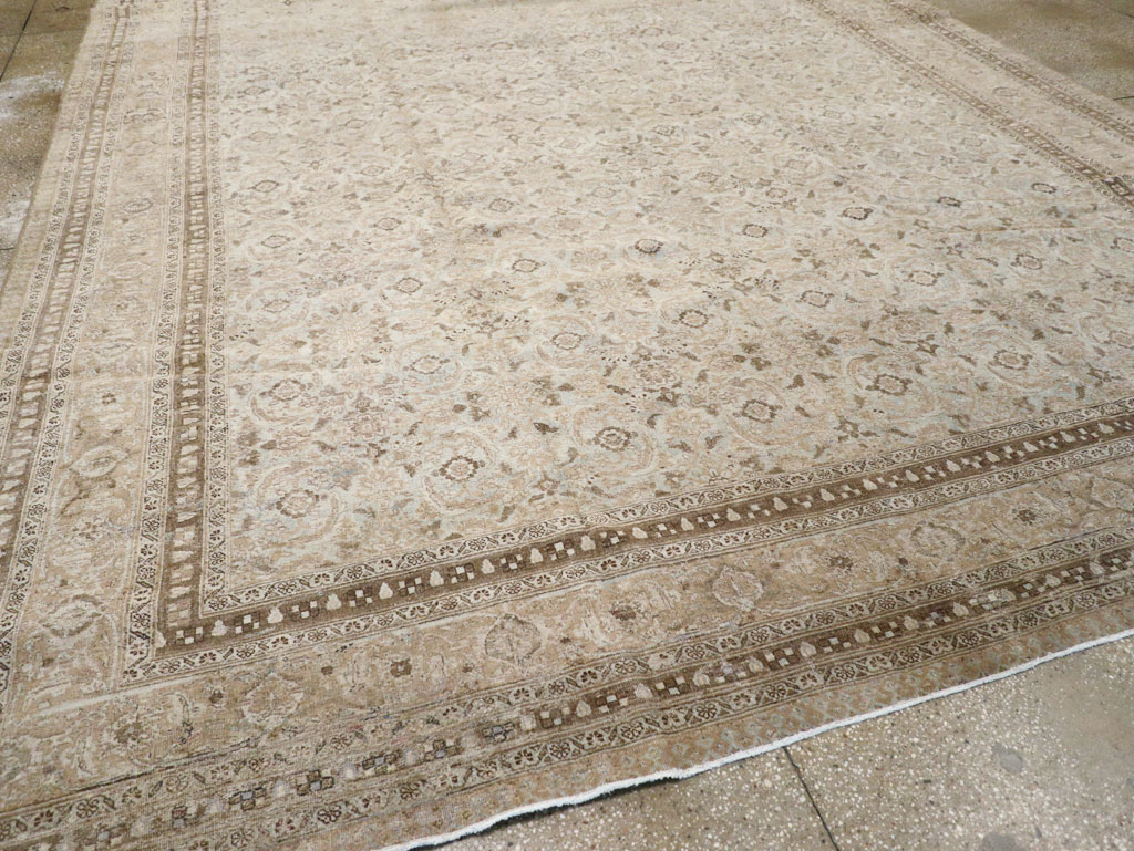 Antique Persian Tabriz Carpet, No.21582 - Gss