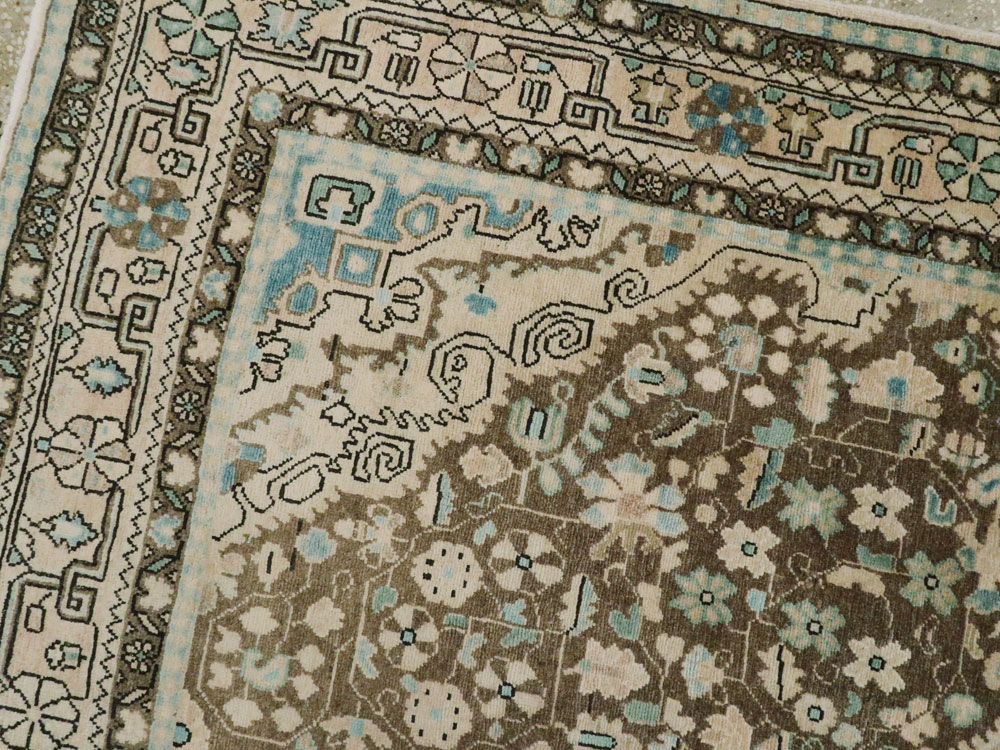 Antique Persian Sarouk Rug, No.21865 - Gss