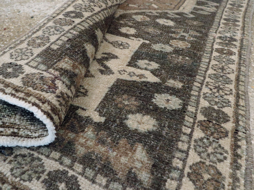 Vintage Persian Karajeh Throw Rug, No.21872 - Gss