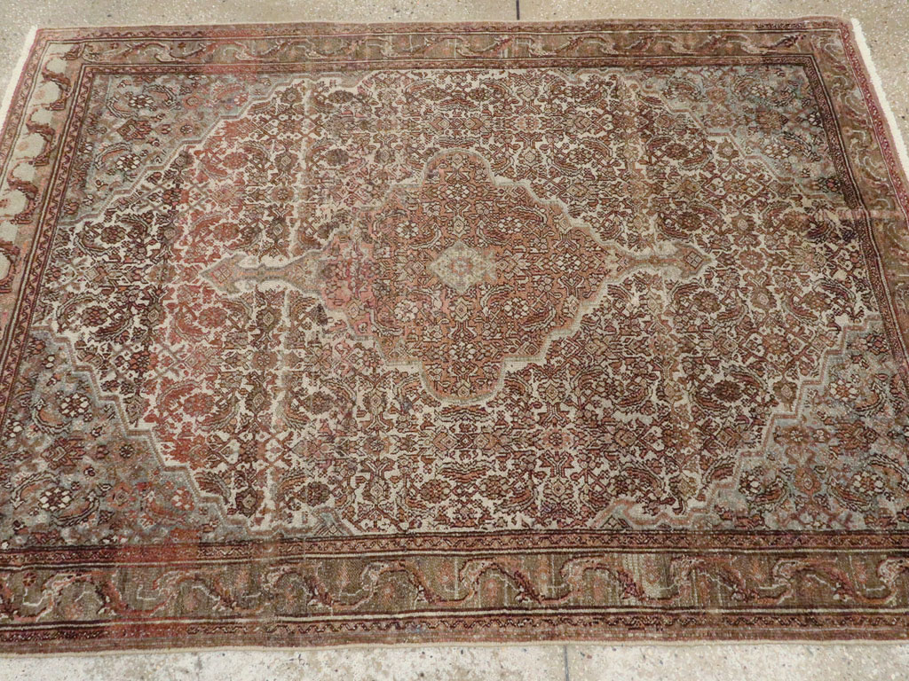 Antique Persian Bibikabad Rug, No.21874 - Gss