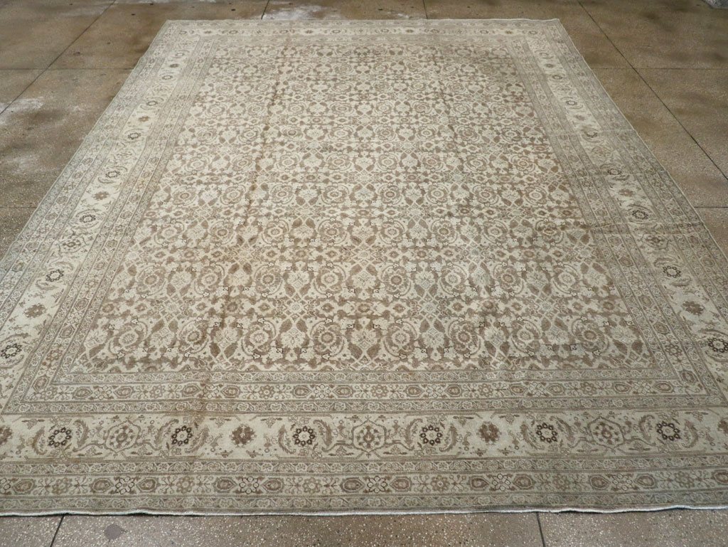 Antique Persian Tabriz Carpet, No.21910 - Gss