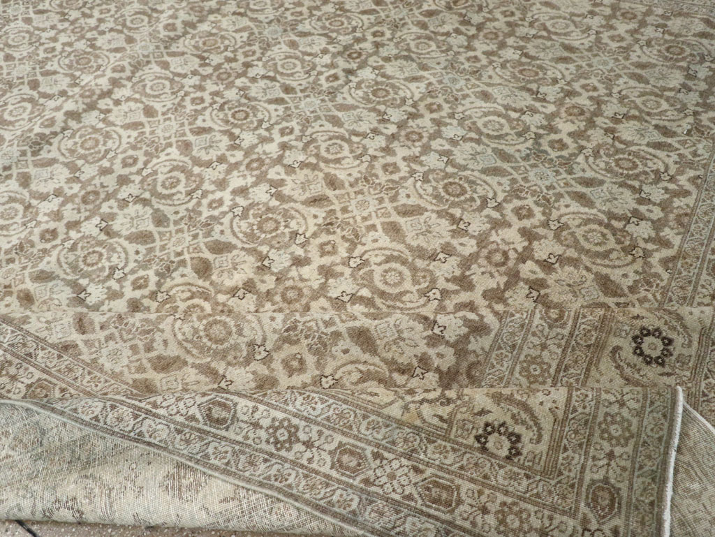 Antique Persian Tabriz Carpet, No.21910 - Gss