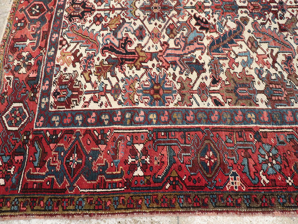 Vintage Persian Heriz Carpet, No.21919 - Gss