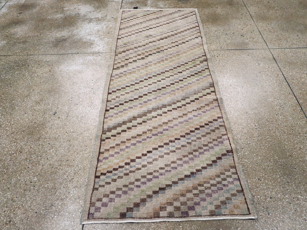 Vintage Anatolian Rug, No.21927 - Gss