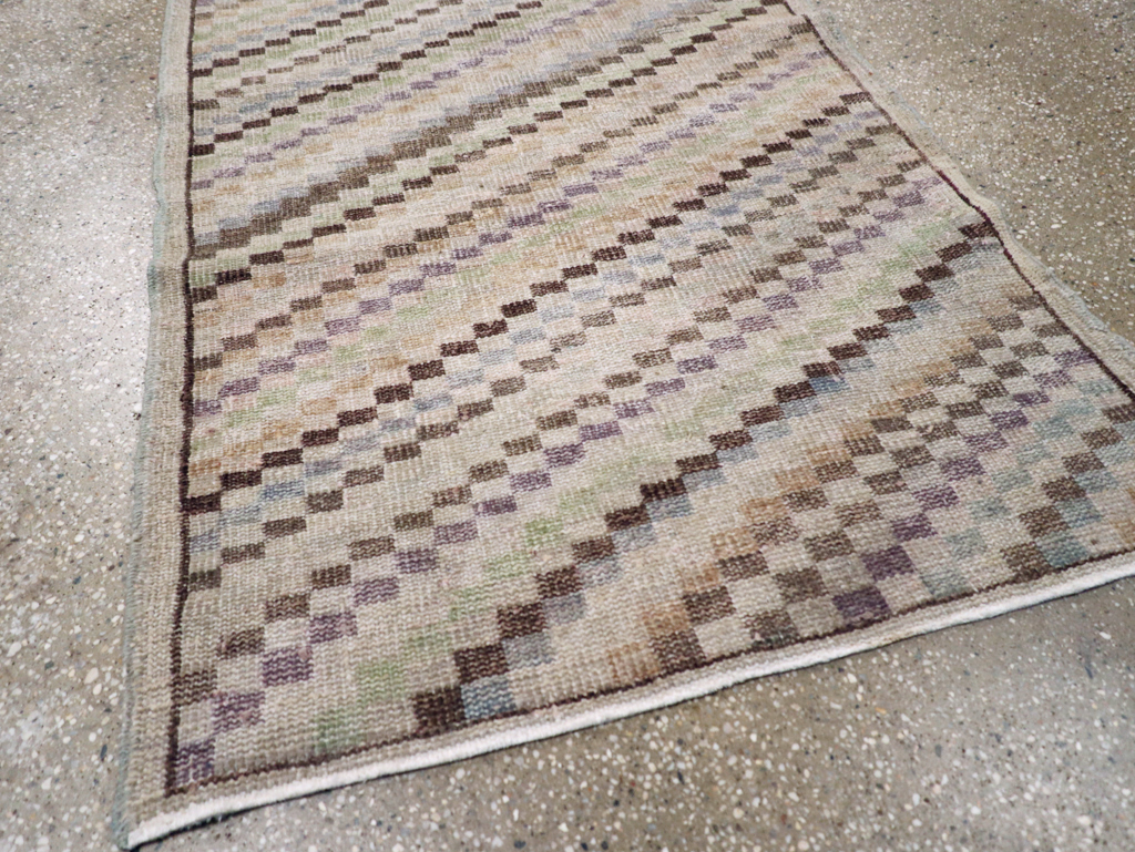 Vintage Anatolian Rug, No.21927 - Gss