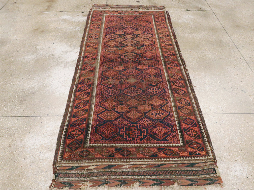 Antique Persian Baluch Rug, No.21961 - Gss