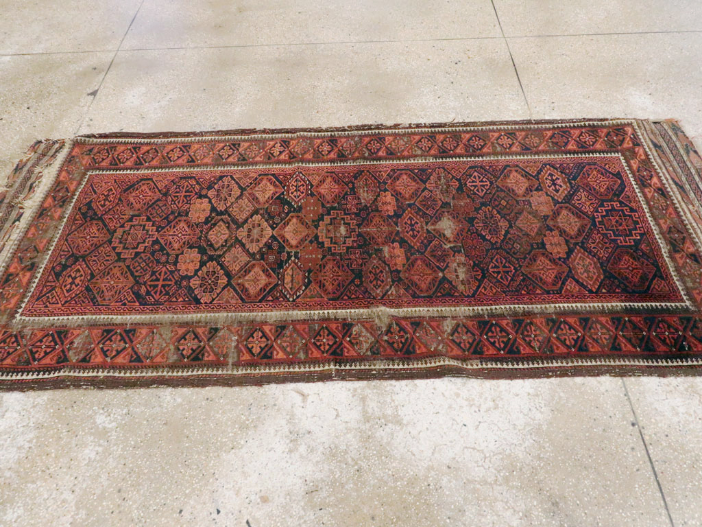 Antique Persian Baluch Rug, No.21961 - Gss