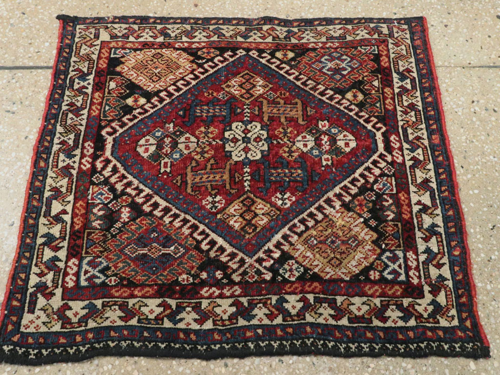 Antique Persian Qashqai Rug, No.22076 - Gss