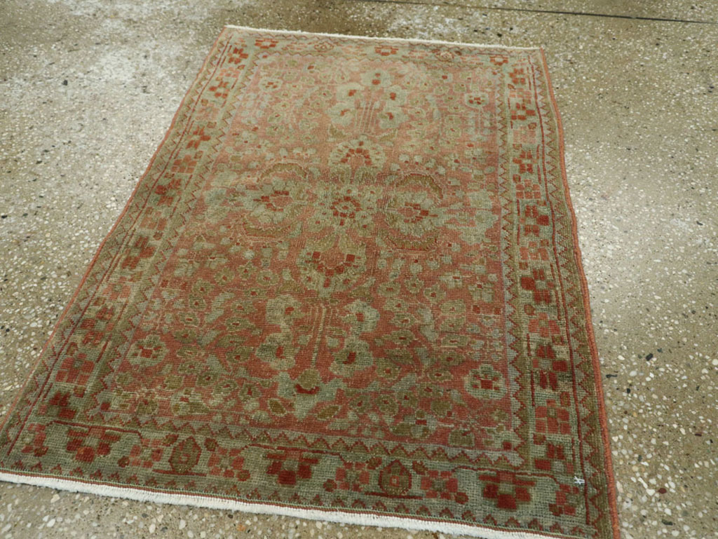 Antique Persian Sarouk Rug, No.22134 - Gss