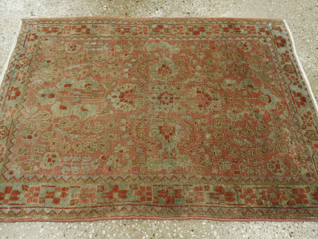 Antique Persian Sarouk Rug, No.22134 - Gss