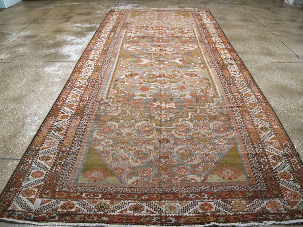 Antique Persian Bakhtiari Carpet, No.22138 - Gss