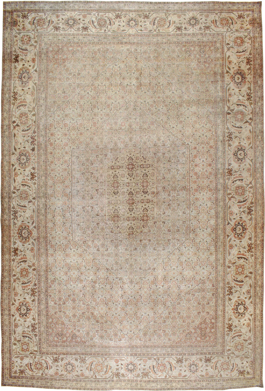 Antique Persian Tabriz Carpet, No.22148 - Gss