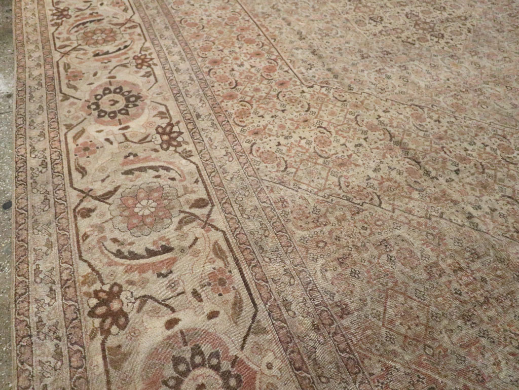 Antique Persian Tabriz Carpet, No.22148 - Gss