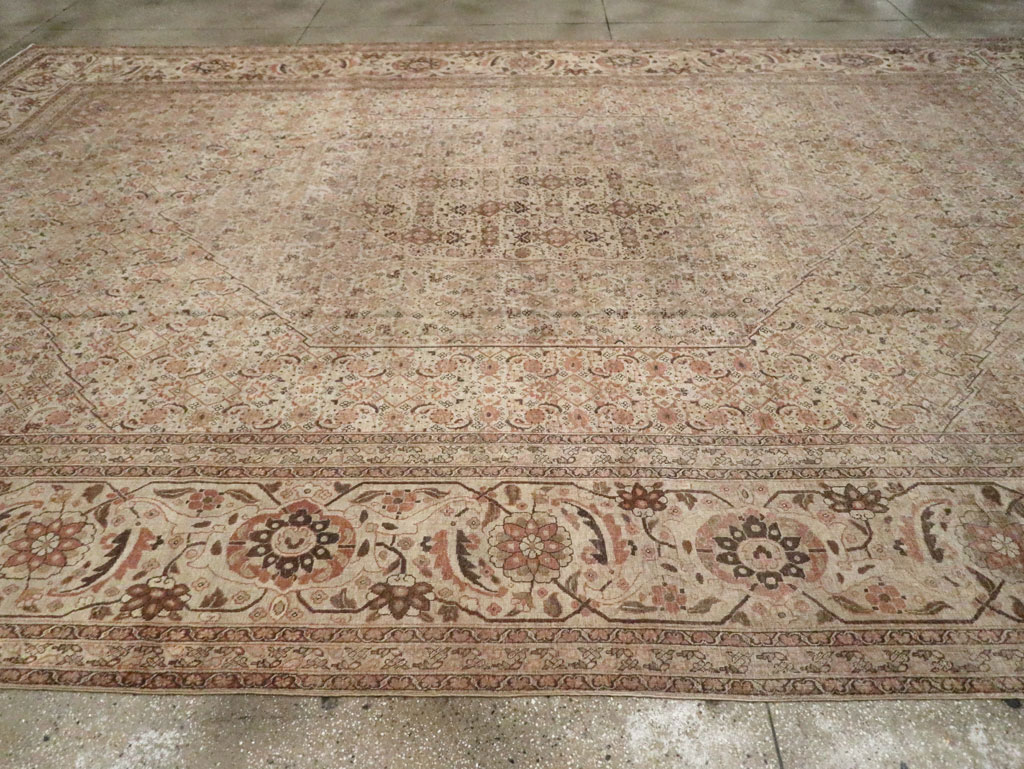 Antique Persian Tabriz Carpet, No.22148 - Gss