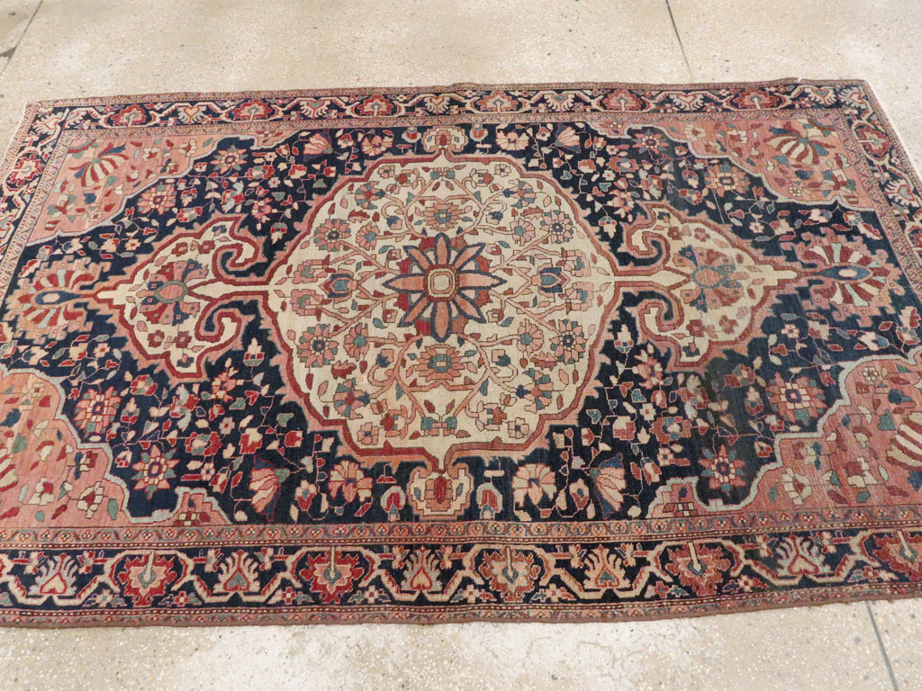 Antique Persian Sarouk Fereghan Rug, No.22163 - Gss