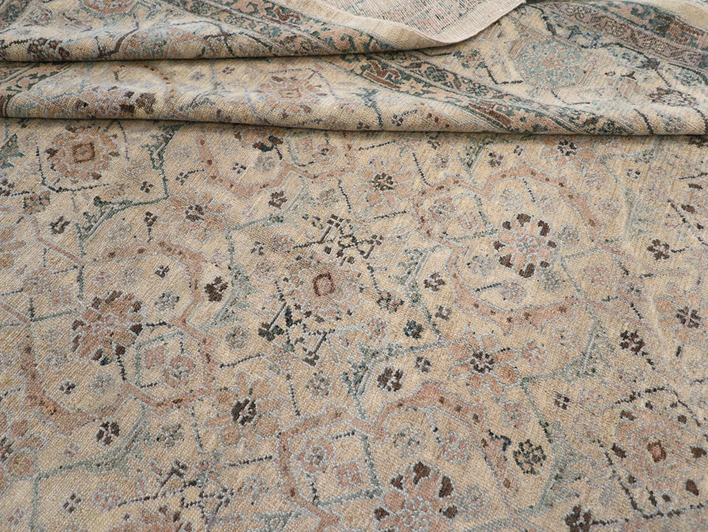 Antique Persian Bibikabad Carpet, No.22168 - Gss