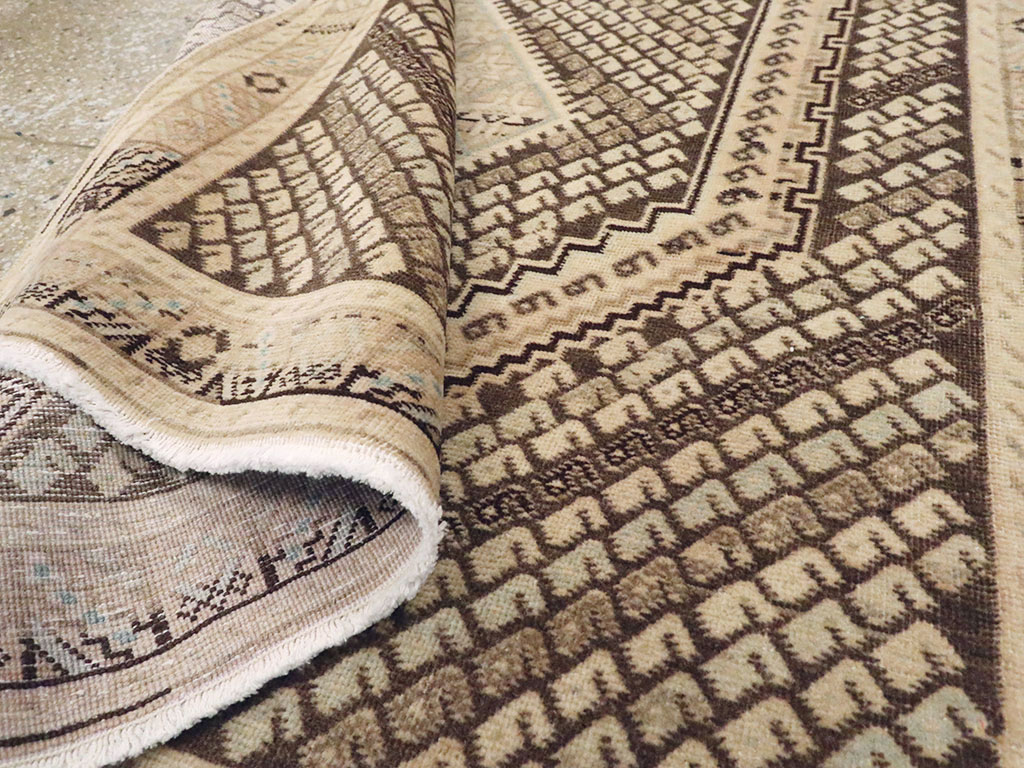 Vintage Persian Afshar Rug, No.22189 - Gss