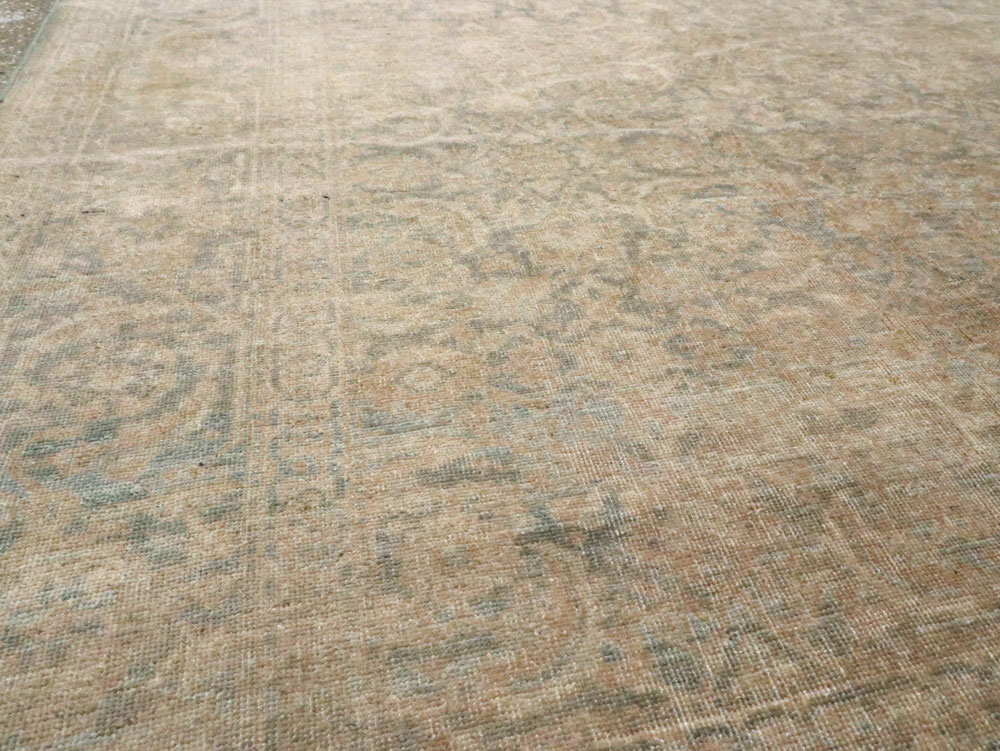 Antique Persian Tabriz Carpet, No.22281 - Gss