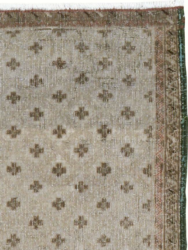 Vintage Persian Tabriz Rug, No.22322 - Gss