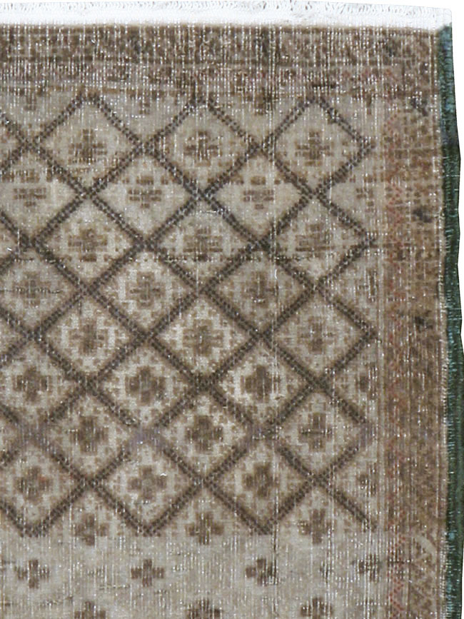 Vintage Persian Tabriz Rug, No.22322 - Gss