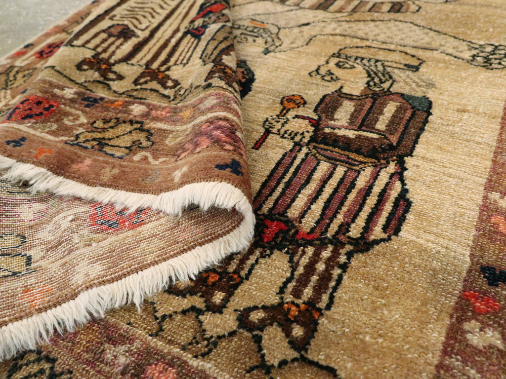 Antique Persian Malayer Pictoral Rug, No.22349 - Gss