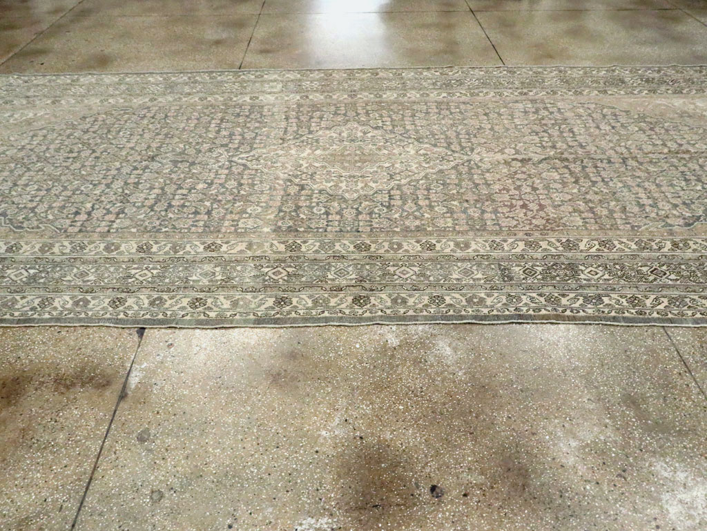 Antique Bibikabad Gallery Carpet, No.22357 - Gss