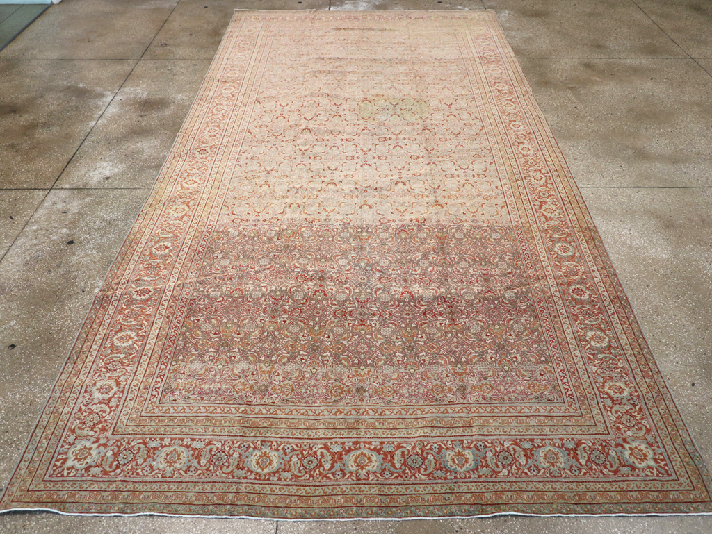 Antique Persian Tabriz Carpet, No.22377 - Gss