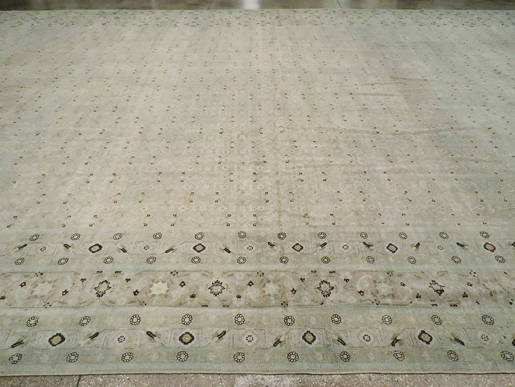 Antique Persian Tabriz Carpet, No.22397 - Gss