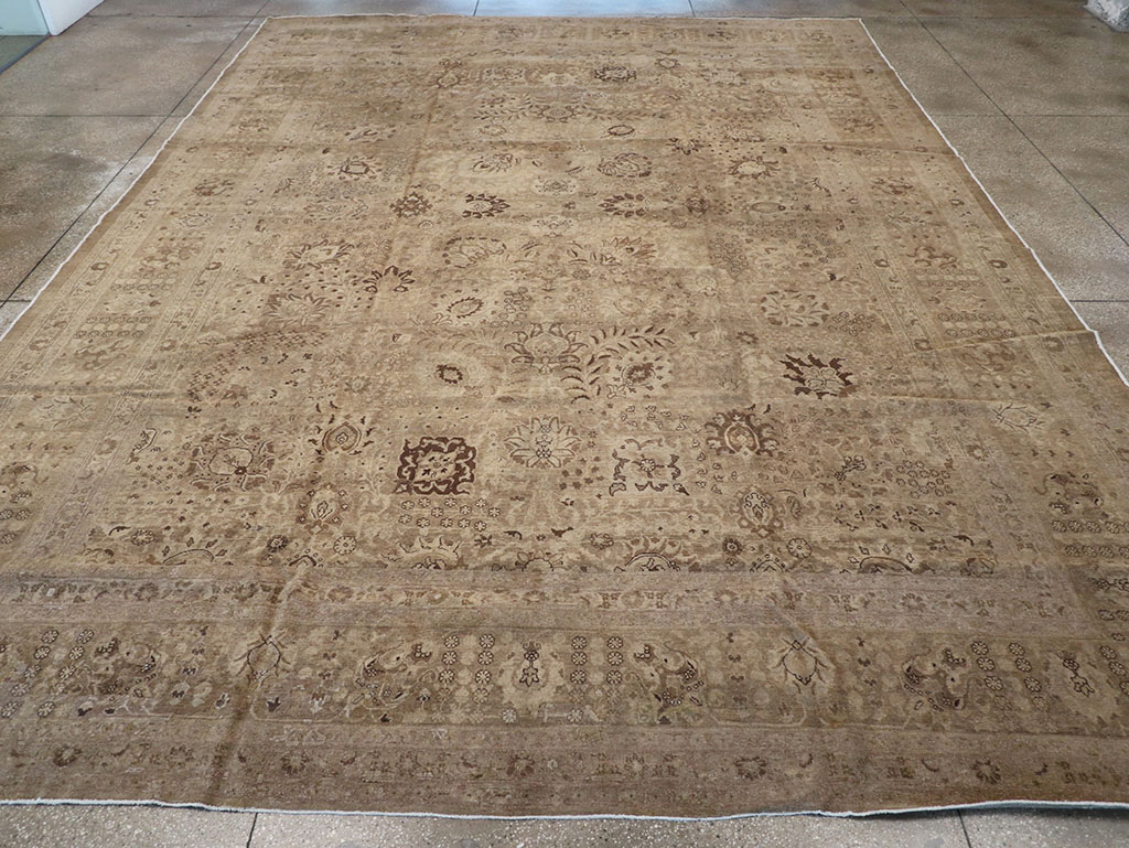 Antique Persian Tabriz Carpet, No.22431 - Gss