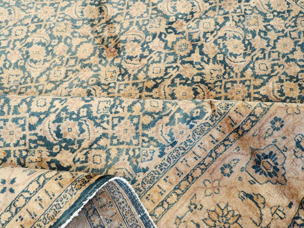Antique Persian Mahal Carpet, No.22475 - Gss