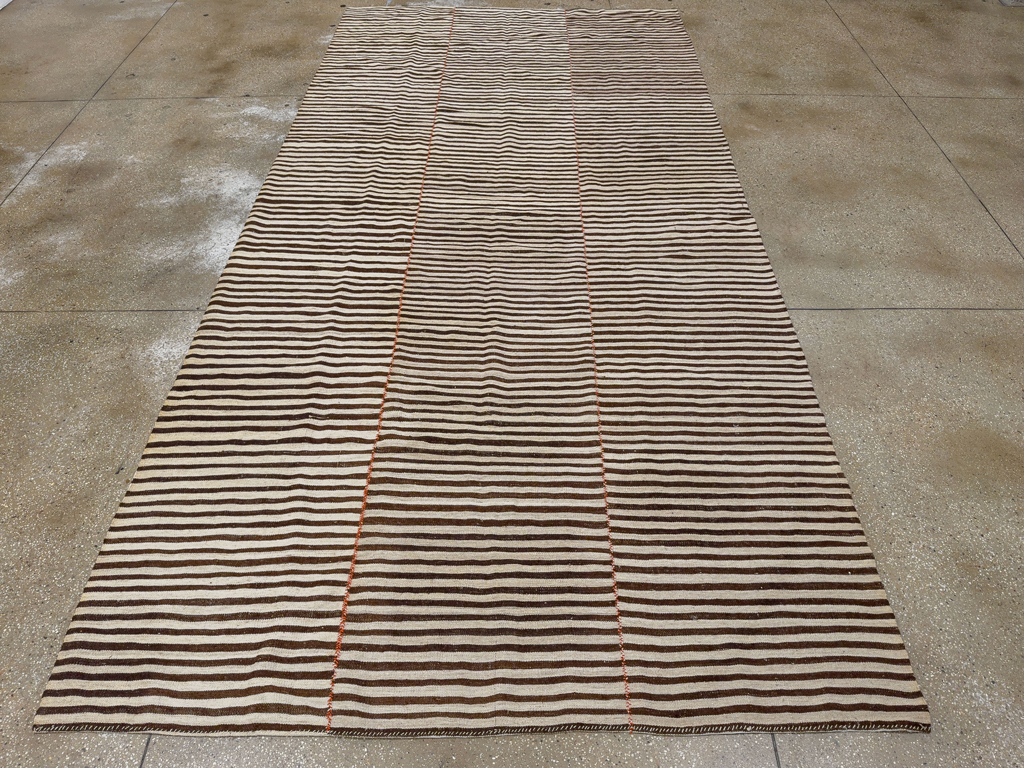 Vintage Persian Flatweave Kilim Gallery Rug, No.22485 - Gss