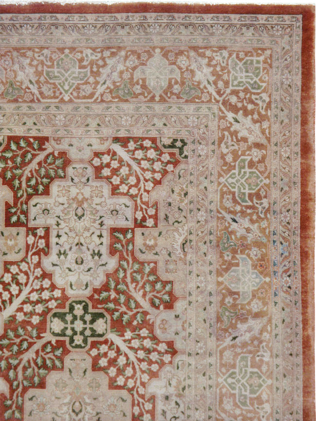 Vintage Persian Tabriz Carpet, No.22528 - Gss